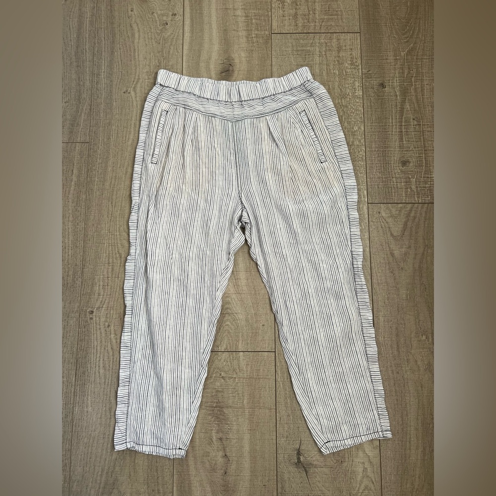 NWOT Anthropologie Hei Hei White and Blue Striped Women's Pants Size Medium